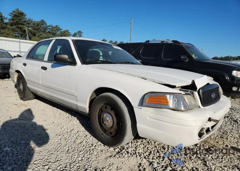 2011 Ford Crown Victoria Police Interceptor z USA, uszkodzony, nr VIN 2FABP7BV4BX135580